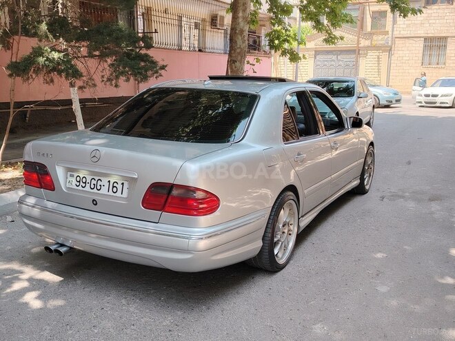 Mercedes E 430 2000, 327,000 km - 4.3 l - Bakı
