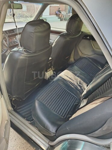 Mercedes E 250 1994, 412,000 km - 2.5 l - Saatlı