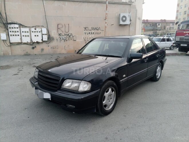 Mercedes C 220 d 1999, 262,000 km - 2.2 l - Bakı