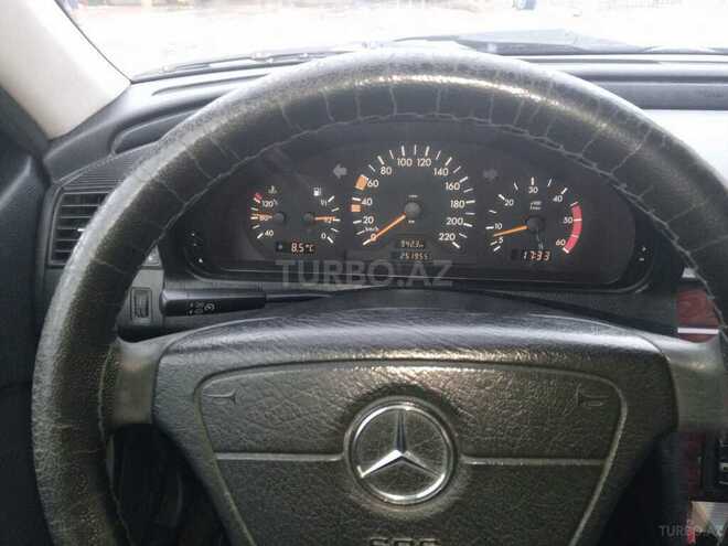Mercedes C 220 d 1999, 262,000 km - 2.2 l - Bakı