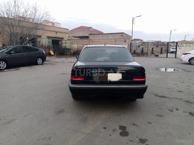 Mercedes C 220 d 1999, 262,000 km - 2.2 l - Bakı