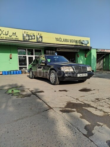 Mercedes E 250 1994, 412,000 km - 2.5 l - Saatlı