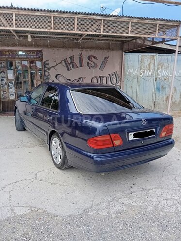Mercedes E 200 1996, 300,000 km - 2.0 l - Bakı