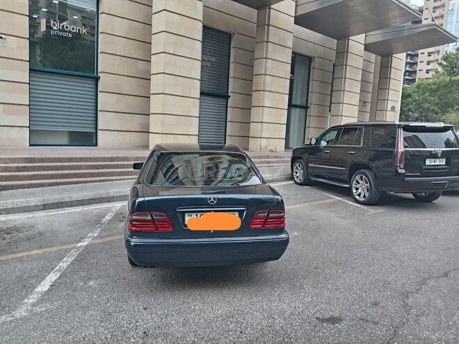 Mercedes E 240 1998, 375,426 km - 2.4 l - Bakı