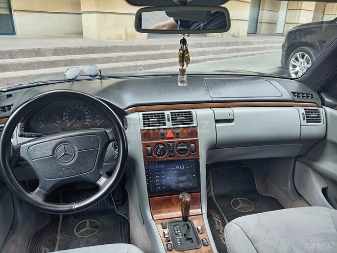 Mercedes E 240 1998, 375,426 km - 2.4 l - Bakı