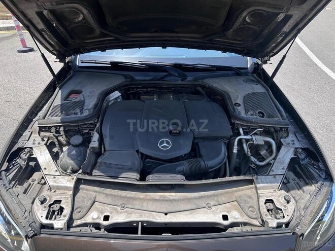 Mercedes E 220 d-15
