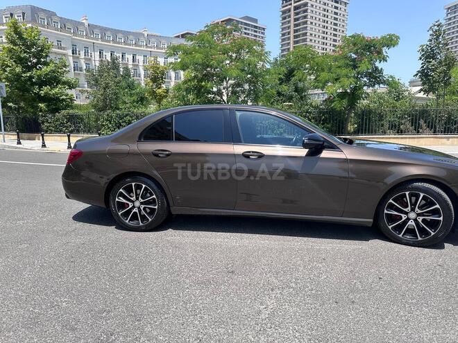 Mercedes E 220 d-14