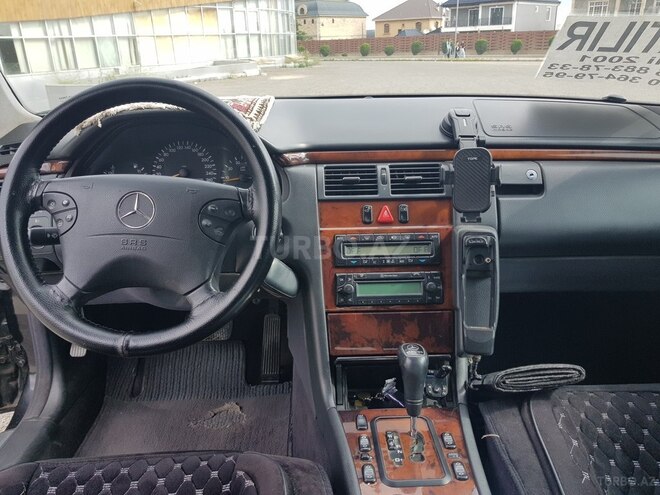 Mercedes E 240 2000, 400,085 km - 2.6 l - Şəmkir