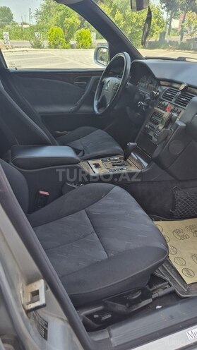 Mercedes E 280 2000, 323,615 km - 2.8 l - Sabirabad