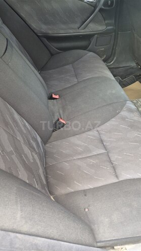 Mercedes E 280 2000, 323,615 km - 2.8 l - Sabirabad