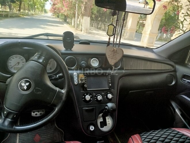 Mitsubishi Airtrek 2003, 225,863 km - 2.0 л - Şirvan