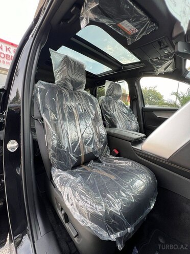 Mazda CX-90-14
