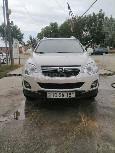 Opel Antara 2013, 180,000 km - 2.4 l - Xudat