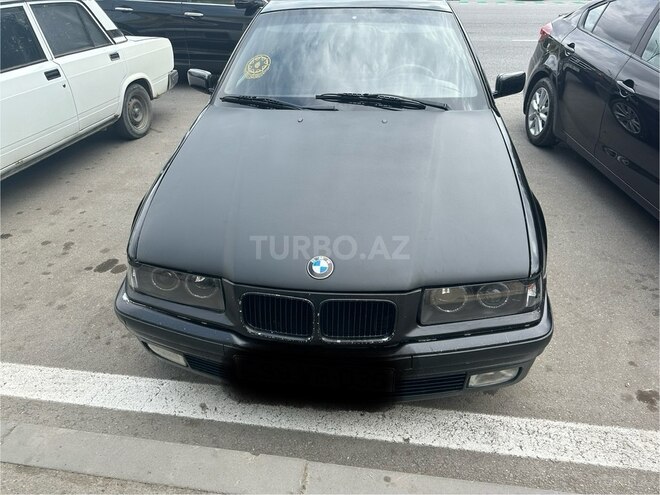 BMW 320 1992, 484,000 km - 2.0 л - Xudat