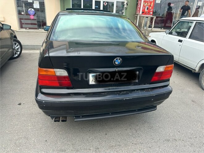 BMW 320 1992, 484,000 km - 2.0 л - Xudat
