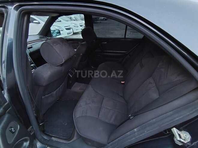 Mercedes E 230 1996, 418,000 km - 2.3 l - Bakı