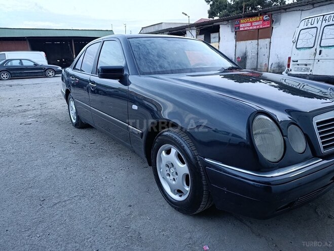 Mercedes E 230 1996, 418,000 km - 2.3 l - Bakı