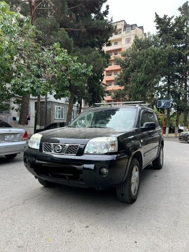 Nissan X-Trail 2011, 255,000 km - 2.5 л - Bakı