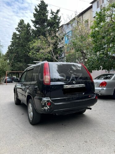Nissan X-Trail 2011, 255,000 km - 2.5 л - Bakı