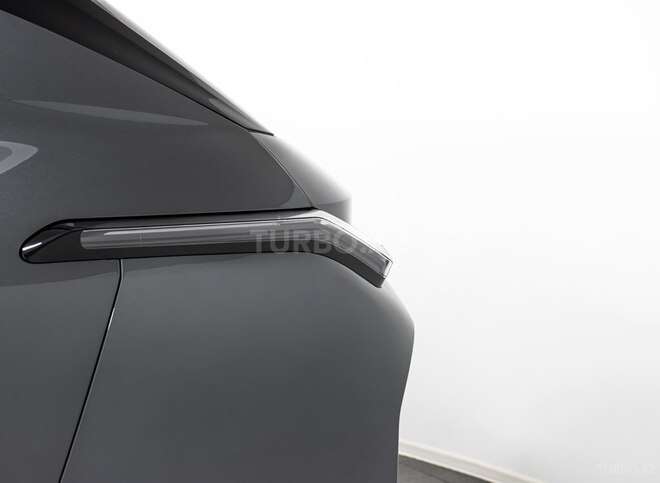 Lynk & Co 08-15