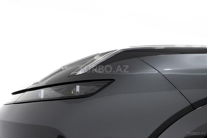 Lynk & Co 08-12