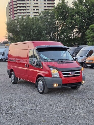 Ford Transit-3