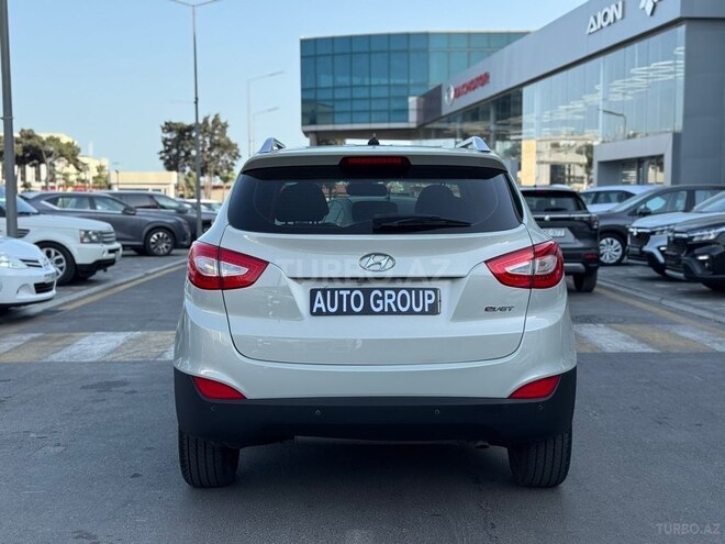 Hyundai ix35-10