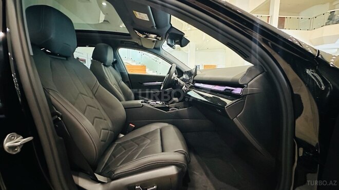 BMW 520-12