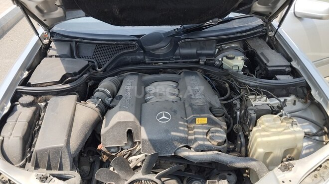 Mercedes E 240 1997, 330,830 km - 2.4 l - Gəncə