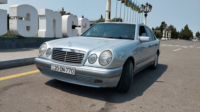 Mercedes E 240 1997, 330,830 km - 2.4 l - Gəncə
