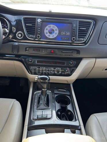 Kia Carnival 2015, 165,000 km - 2.2 л - Bakı