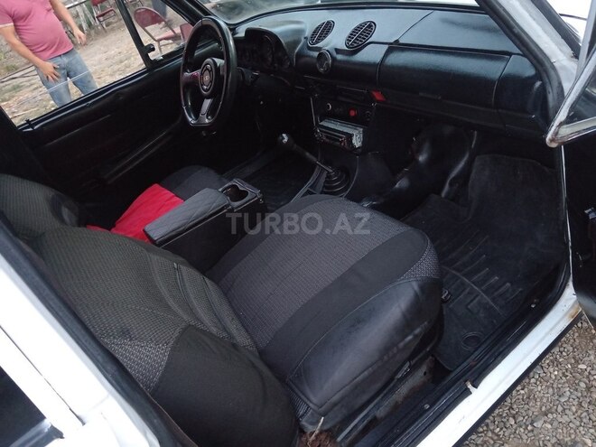 LADA (VAZ) 2106 1986, 87,000 km - 1.6 l - Salyan