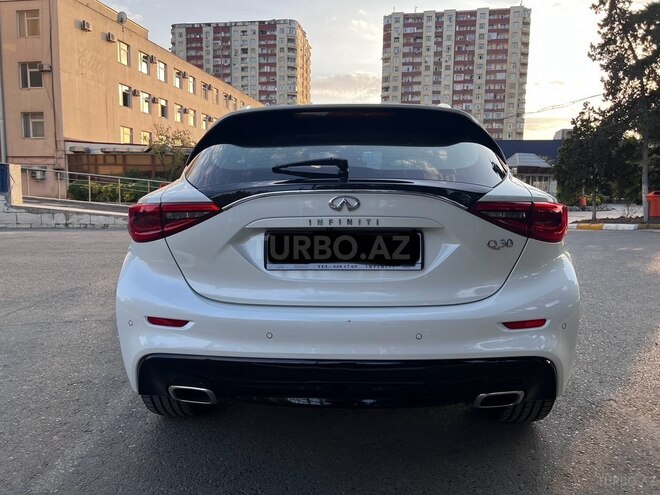 Infiniti Q30 2017, 95,500 km - 2.0 l - Bakı