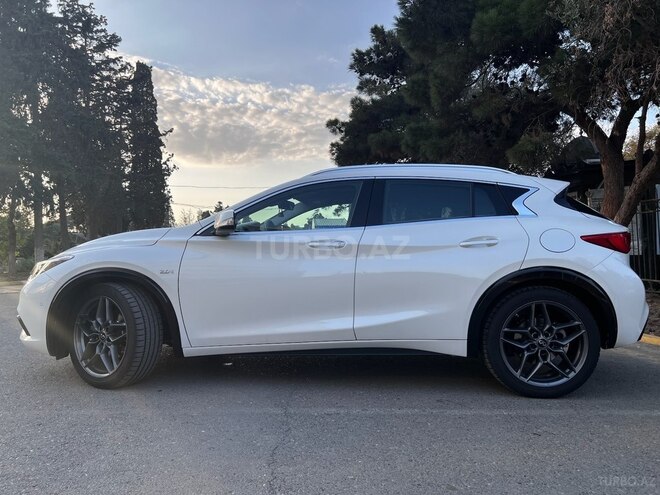 Infiniti Q30 2017, 95,500 km - 2.0 l - Bakı