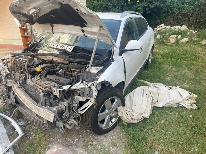 Renault Megane 2010, 280,000 km - 1.5 l - Tovuz