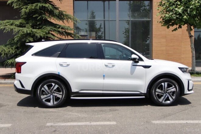 Kia Sorento 2023, 27,300 km - 1.6 l - Bakı