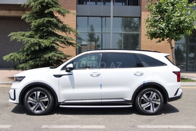 Kia Sorento 2023, 27,300 km - 1.6 l - Bakı