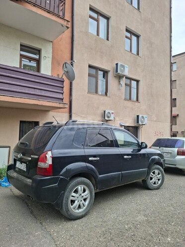 Hyundai Tucson 2006, 235,353 km - 2.0 l - 