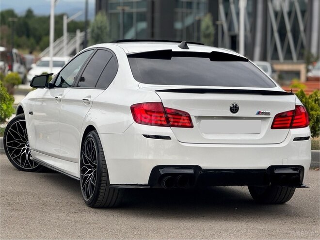 BMW 528 2013, 175,000 km - 2.0 л - Gəncə