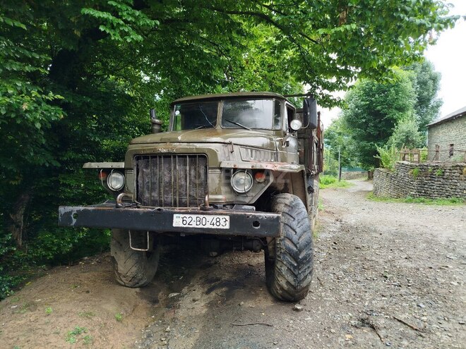 Ural 4320 1981, 102,683 km - 11.0 l - Zaqatala