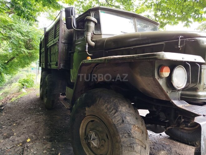Ural 4320 1981, 102,683 km - 11.0 l - Zaqatala