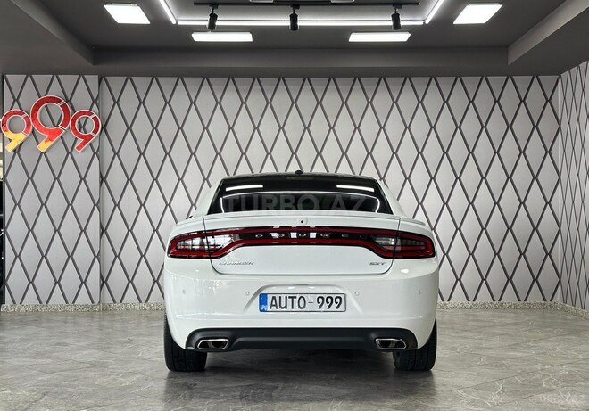 Dodge Charger-5