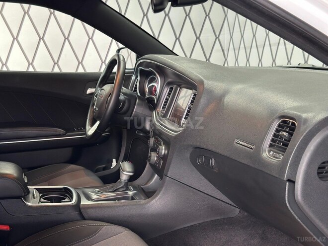 Dodge Charger-10