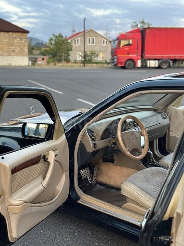 Mercedes C 230 1998, 402,000 km - 2.3 l - Zaqatala
