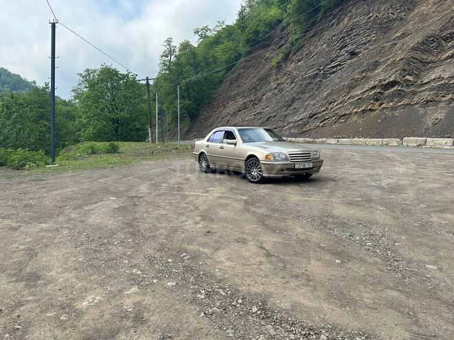Mercedes C 230 1999, 178,555 km - 2.3 l - Bakı