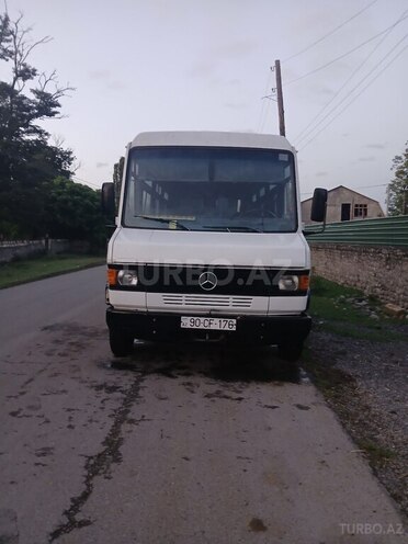 Mercedes 508 1995, 578,000 km - 2.3 l - Zaqatala