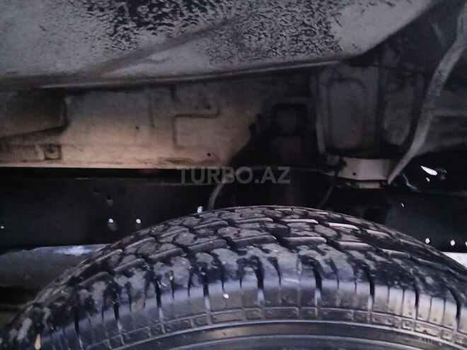 Mercedes 508 1995, 578,000 km - 2.3 l - Zaqatala