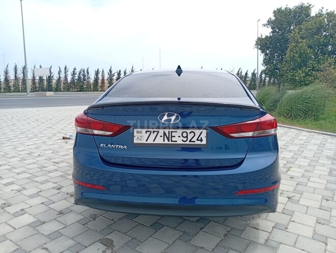 Hyundai Elantra 2017, 165,762 km - 2.0 l - Bakı