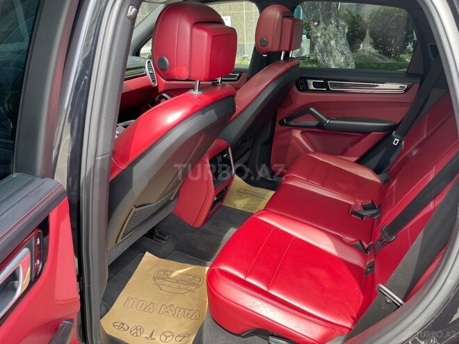 Porsche Cayenne 2019, 150,000 km - 3.0 l - Bakı