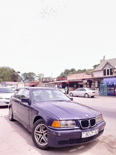 BMW 318 1993, 286,000 km - 1.8 l - Bakı